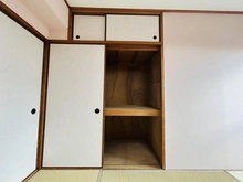 【兵庫県/尼崎市小中島】万葉ハイツ園田 収納