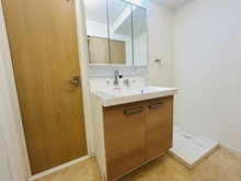 【兵庫県/尼崎市小中島】万葉ハイツ園田 洗面所