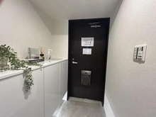 【兵庫県/伊丹市東有岡】ルネ伊丹ガーデンスクエア 玄関