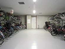 【大阪府/大阪市北区扇町】パークタワー梅田 駐輪場：屋内駐輪場