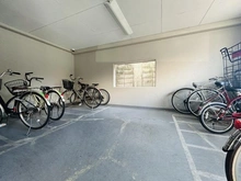 【兵庫県/尼崎市東園田町】エーベル東園田 駐輪場