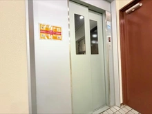 【兵庫県/伊丹市西台】伊丹駅前ファミリーハイツ エレベータ