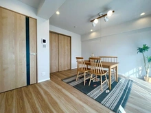 【兵庫県/伊丹市東有岡】サン伊丹駅前ハイツ B棟 リビング・ダイニング