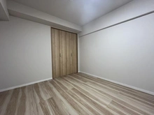 【兵庫県/伊丹市東有岡】サン伊丹駅前ハイツ B棟 洋室