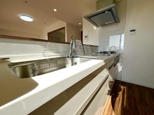 【兵庫県/尼崎市御園町】さきタワー・サンクタス尼崎駅前 キッチン