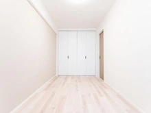 【兵庫県/西宮市甲子園九番町】ロイヤルアーク甲子園フローレス 洋室