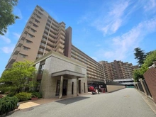 【兵庫県/西宮市甲子園九番町】ロイヤルアーク甲子園フローレス 外観