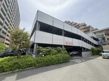 【兵庫県/西宮市甲子園九番町】ロイヤルアーク甲子園フローレス 駐車場