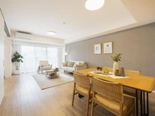 【兵庫県/西宮市能登町】イニシア西宮北口 リビング・ダイニング