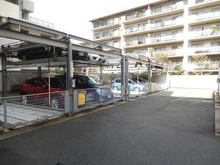 【兵庫県/西宮市能登町】イニシア西宮北口 駐車場