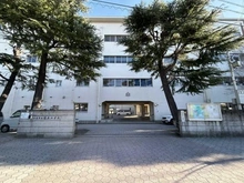 【兵庫県/伊丹市春日丘】伊丹春日丘アーバンコンフォート  A棟 伊丹市立緑丘小学校（現地より約480m）