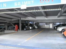 【兵庫県/尼崎市西大物町】ロイヤルシャトー尼崎スプリングコート A棟 駐車場