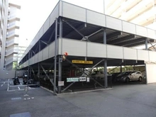 【兵庫県/尼崎市蓬川町】ザ・ガーデネスクシティアクア館 駐車場