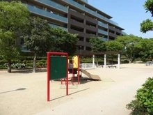 【兵庫県/尼崎市蓬川町】ザ・ガーデネスクシティアクア館 敷地内施設：明倫公園
