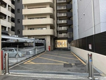 【兵庫県/尼崎市東難波町】キングマンション尼崎シエナシティ 駐車場
