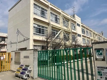 【兵庫県/尼崎市武庫豊町】ローレルハイツ武庫之荘 尼崎市立武庫小学校（現地より約770m）