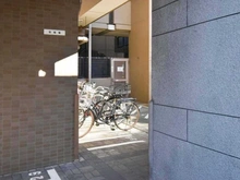 【兵庫県/尼崎市西本町】フレクサンス尼崎西本町 駐輪場