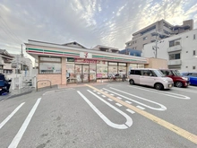 【兵庫県/尼崎市上坂部】ファミール塚口公園前 セブンイレブン尼崎上坂部3丁目店（現地より約90m）