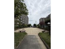【兵庫県/尼崎市尾浜町】パレス南塚口 1号棟 敷地内