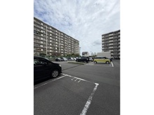 【兵庫県/尼崎市尾浜町】パレス南塚口 1号棟 駐車場