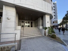 【兵庫県/伊丹市西台】ローレルコート伊丹 アプローチ