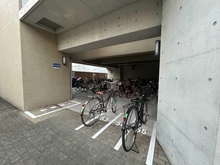 【兵庫県/尼崎市神田北通】ベレッツァ尼崎 駐輪場