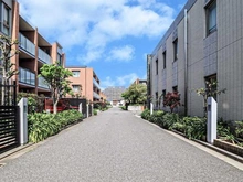 【千葉県/千葉市稲毛区稲毛台町】稲毛台ハウス四番館 前面道路