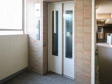 【千葉県/千葉市中央区登戸】ザ・登戸ヒルズフォレストコート 共用部：エレベーター