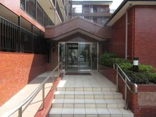 【千葉県/習志野市藤崎】ロイヤルプラザ津田沼 アプローチ