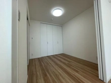 【千葉県/千葉市中央区中央港】グランスイートブルーベイサイドレジデンス サービスルーム（納戸）