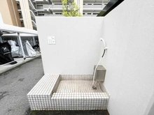 【千葉県/千葉市美浜区幕張西】リビオ海浜幕張ラヴィアンコート 共用部：ペット用足洗い場