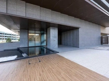 【千葉県/千葉市美浜区若葉】幕張ベイパーク　ミッドスクエアタワー アプローチ