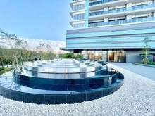 【千葉県/千葉市美浜区若葉】幕張ベイパークライズゲートタワー アプローチ