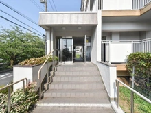 【千葉県/千葉市稲毛区園生町】稲毛パークハウス C棟 アプローチ