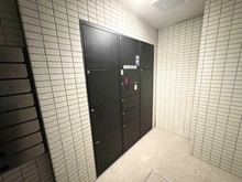 【千葉県/流山市向小金】アンビシャス南柏 宅配BOX