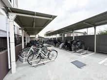 【千葉県/流山市向小金】アンビシャス南柏 駐輪場