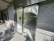 【千葉県/千葉市美浜区磯辺】ザ・レジデンス検見川浜ガーデンズ ヤオコー直結入口