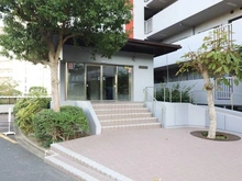 【千葉県/千葉市稲毛区小仲台】稲毛ビューハイツ3棟 アプローチ