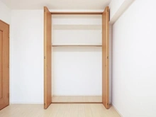 【千葉県/千葉市中央区末広】ヴェラハイツ青葉の森公園 洋室