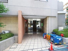 【東京都/東村山市栄町】ヒルズ武蔵野久米川 エントランス