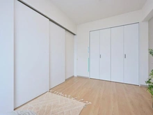 【埼玉県/川越市新富町】川越パーク・ホームズ 洋室：※約6.0帖の洋室