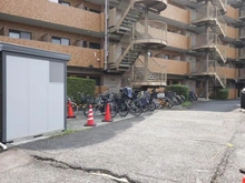 【埼玉県/新座市栗原】ライオンズマンションひばりヶ丘第2 駐輪場