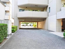 【埼玉県/新座市野火止】イニシア新座ビューステージ 敷地内