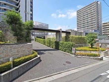 【埼玉県/所沢市元町】プレシス所沢元町 エントランス