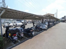 【埼玉県/所沢市向陽町】エステ・スクエア新所沢 バイク置き場