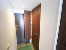 【東京都/東村山市恩多町】アンビシャス久米川 玄関