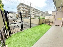 【埼玉県/新座市野火止】ライオンズマンション朝霞台南 専用庭