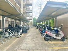 【埼玉県/新座市野火止】武蔵野北スカイハイツ1号棟 バイク置き場