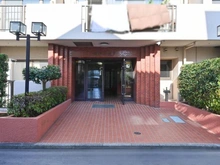 【埼玉県/坂戸市関間】セザール坂戸 アプローチ