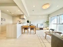 【埼玉県/狭山市富士見】アーベイン狭山ガーデンコート リビング・ダイニング：※家具・調度品等は販売価格に含まれておりません